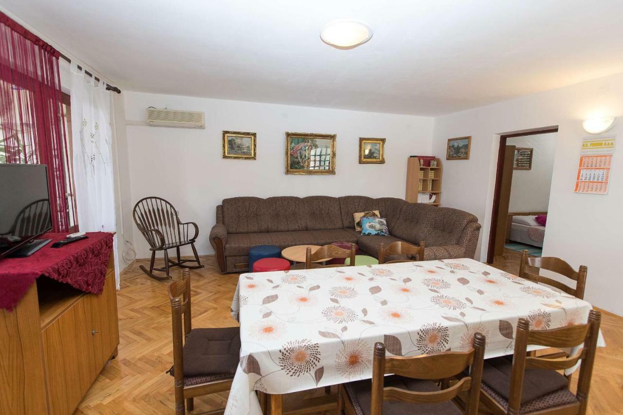 Apartman Ivan Драмал Екстериор снимка