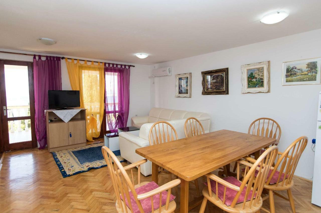 Apartman Ivan Драмал Екстериор снимка