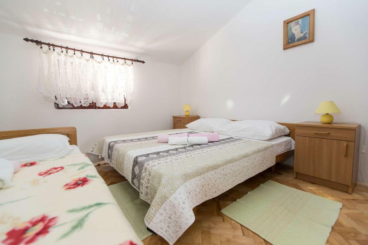 Apartman Ivan Драмал Екстериор снимка
