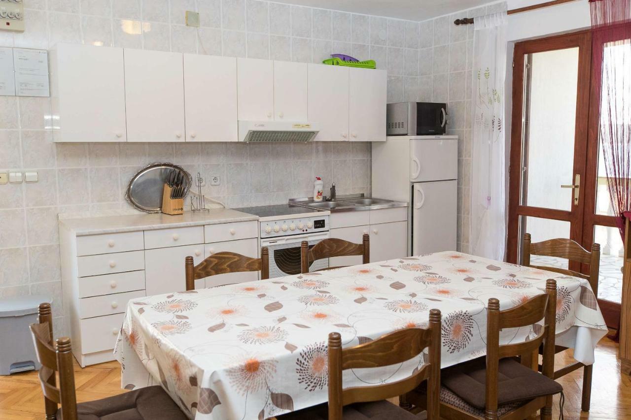 Apartman Ivan Драмал Екстериор снимка