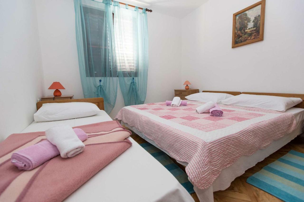 Apartman Ivan Драмал Екстериор снимка